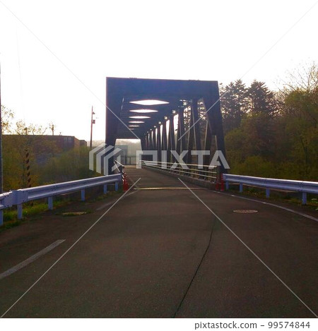 Bridge on the outskirts of Taoyuan City, Taiwan 99574844