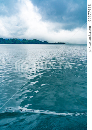 Scenery of Lake Towada on a sightseeing boat (Aomori Prefecture) 99577458