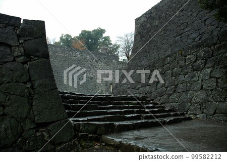 Stone wall near Kumamoto Castle Takenomaru before the Kumamoto earthquake (photographed in 2008) 99582212
