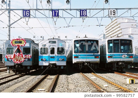 Tokyo Metro Tozai Line 5000 series and 05 series trains stopping at the depot 99582757