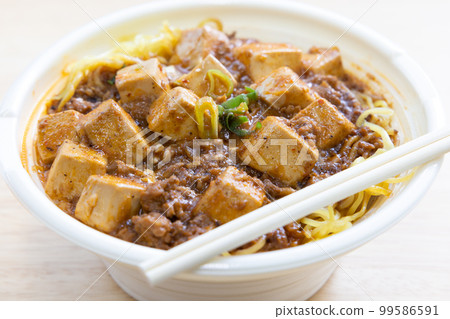 美味的麻婆拉麵 99586591