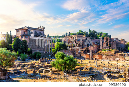 Roman Forum remains, Temples and columns, Italy Roman Forum remains, Temples and columns, Italy 99586690