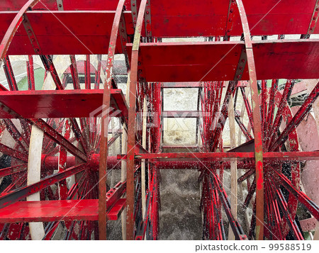 Riverboat paddlewheel on Mississippi River in New Orleans, Louisiana, United States 99588519
