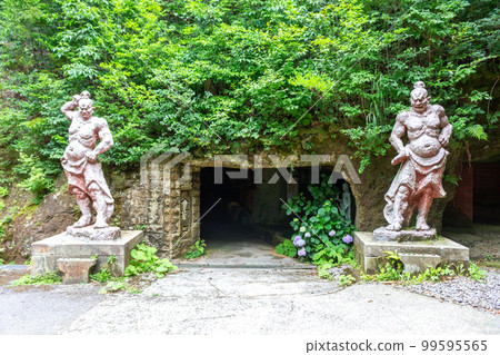 Entrance to Hanibe caves, Japan. Entrance to Hanibe caves, Japan. 99595565
