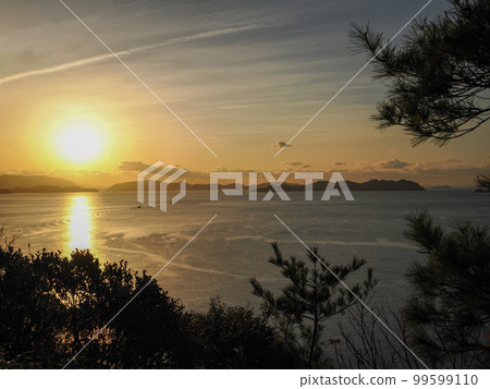 光石峨眉山日出 光石峨眉山日出 99599110