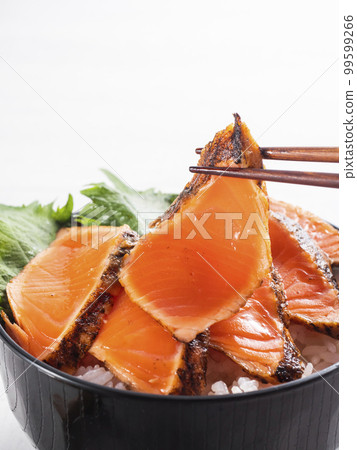 Broiled silver salmon rice bowl Broiled silver salmon rice bowl 99599266