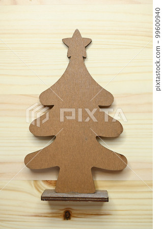 wooden christmas tree on table, celebration design 99600940