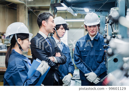 people working in the field 99601129