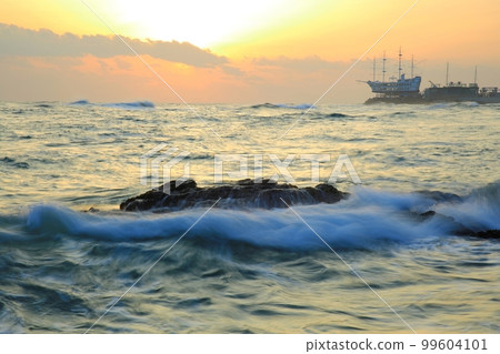 Winter travel, sunrise scenery, beach scenery, Jeongdongjin 99604101