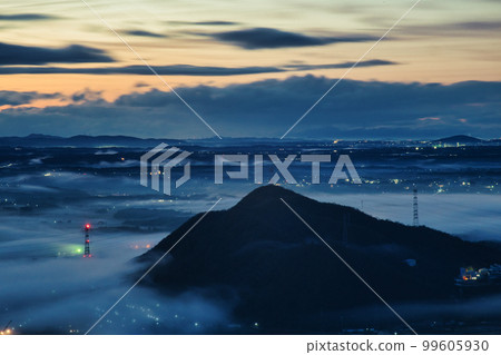 hyogo prefecture nishiwaki city yahazu mountain sea of clouds sunrise 99605930