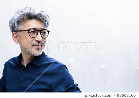 男性肖像美女形象 99608160