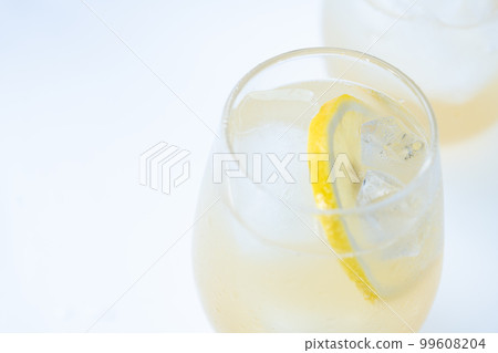 Lemon juice (100% fruit juice) fruit juice 99608204