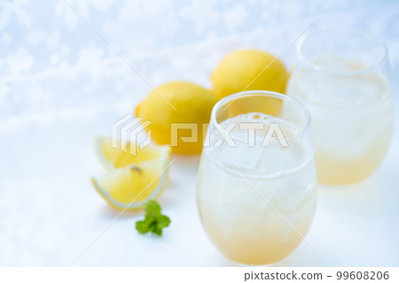 Lemon juice (100% fruit juice) fruit juice 99608206