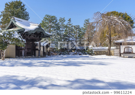 殘雪中的高台寺禦使之晨 99611224
