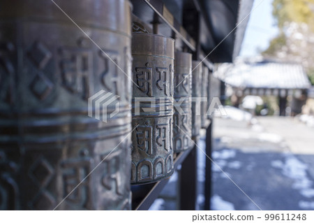 Kodaiji Temple Kodaiji Tenmangu Prayer Wheels Decorated around the Shrine Building Kodaiji Temple Kodaiji Tenmangu Prayer Wheels Decorated around the Shrine Building 99611248