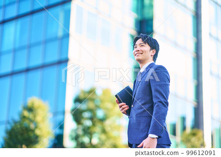 Business man 99612091