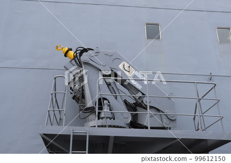 海上自衛隊補給艦馬周的起重機 海上自衛隊補給艦馬周的起重機 99612150
