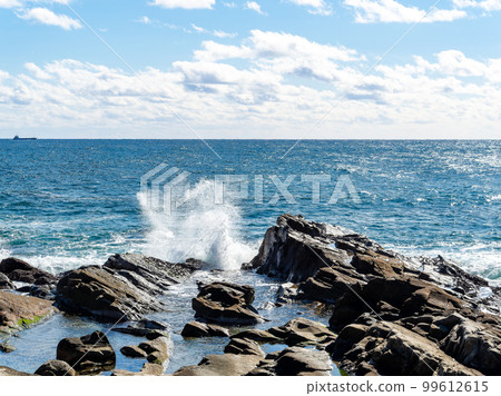 犬吠崎海岸線的有趣地層砂岩和泥岩交替層 99612615