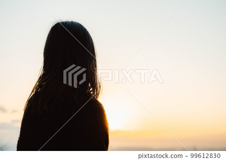 Evening portrait 4 99612830