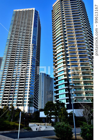 Scenery of high-rise condominiums in the Harumi, Kachidoki, and Tsukishima areas Scenery of high-rise condominiums in the Harumi, Kachidoki, and Tsukishima areas 99613167