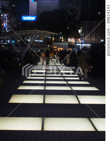 綠洲21夜景 99614143