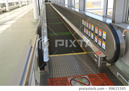 Walking Escalator Auto Walk (Chubu International Airport Centrair) Walking Escalator Auto Walk (Chubu International Airport Centrair) 99615395