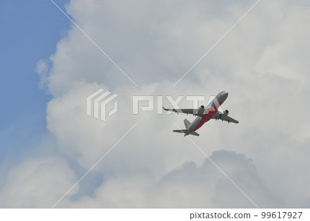 Airplane landing at the airport 99617927