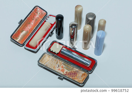 重要文件仍需蓋章 重要文件仍需蓋章 99618752