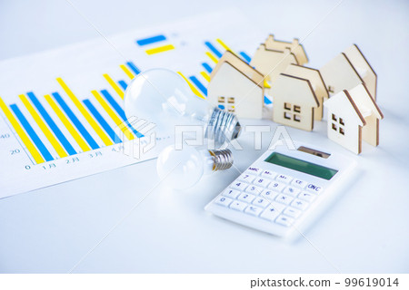 Electricity charge image 99619014