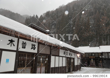 Midwinter post town (Narai-juku, Shiojiri City, Nagano Prefecture) Midwinter post town (Narai-juku, Shiojiri City, Nagano Prefecture) 99619914
