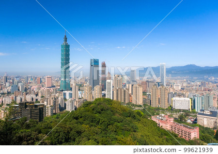 Taiwan Taipei City Elephant Mountain, the cityscape of Taipei seen from the observatory 99621939