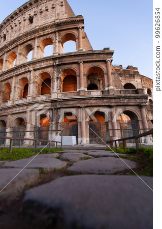 rome, italy, colosseum old ancient building gladiator battle at night. rome, italy, colosseum old ancient building gladiator battle at night. 99626854