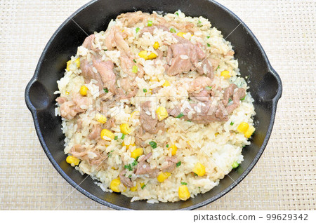 牛肉飯 牛肉飯 99629342