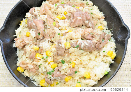 牛肉飯 牛肉飯 99629344