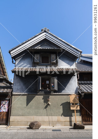 黑色灰泥倉庫和雛娃娃，有鬆（名古屋市） 99631261