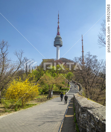 Seoul Namsan Hoehyeon-dong Jung-gu Seoul 99632068