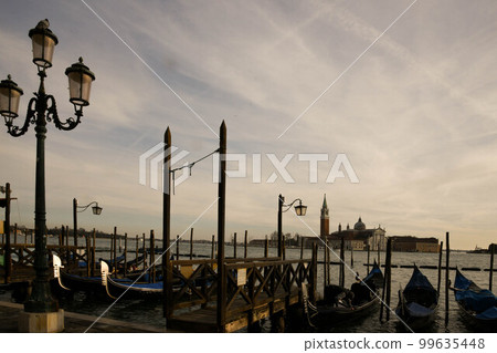 Cityscape of Florence, Italy Cityscape of Florence, Italy 99635448
