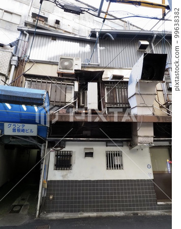 Ohatsutenjin, Tenjin-dori, alleys, restaurants, bars in the early morning, retro shopping arcade, Showa retro, nostalgic bars 99638382