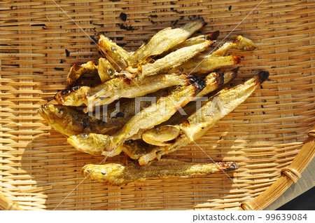Grilled and dried goby 99639084