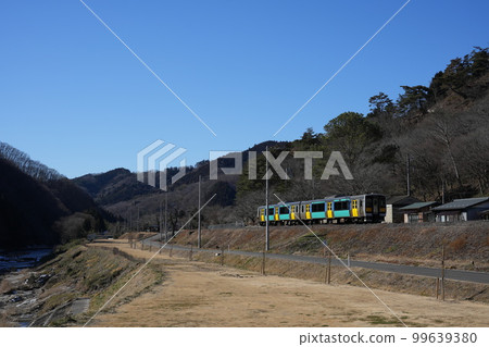 睢滾線開行列車風景 99639380