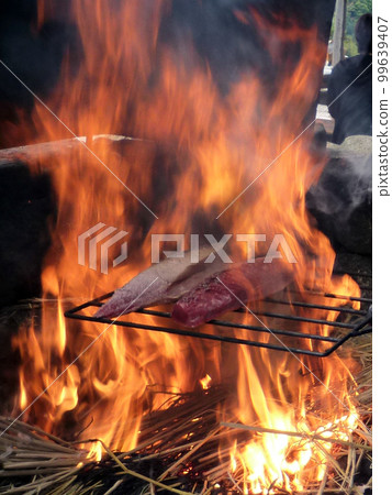 Tataki用稻草烤鰹魚 99639407