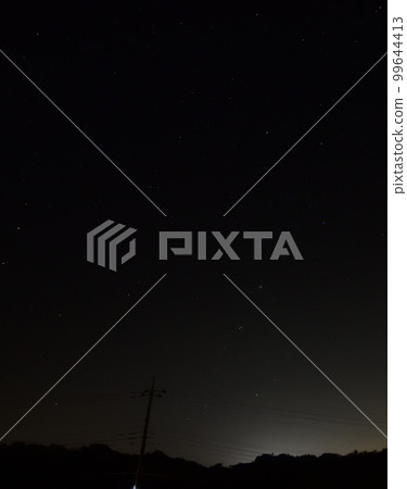 Hakushu-cho, Hokuto City, Big Dipper rising in the northern sky Hakushu-cho, Hokuto City, Big Dipper rising in the northern sky 99644413