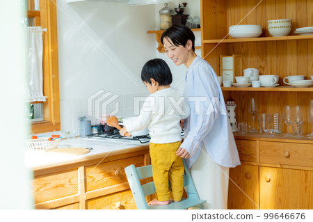 Family kitchen helper 99646676