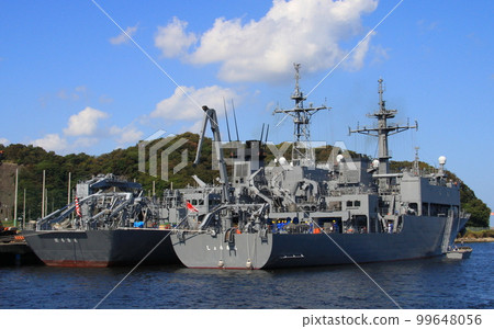 Oceanographic observation ship AGS-5105 "Nichinan" and AGS-5106 "Shonan" Oceanographic observation ship AGS-5105 "Nichinan" and AGS-5106 "Shonan" 99648056