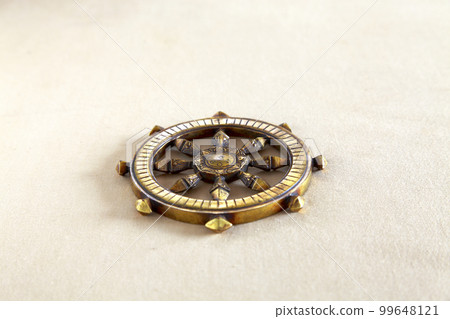 Oblique bird's-eye view of the Edo period law wheel (Rinpo) Esoteric Buddhism implement 99648121