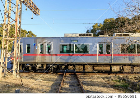 Meitetsu Series 5000 train passing Diamond Crossing on Chikko Line Meitetsu Series 5000 train passing Diamond Crossing on Chikko Line 99650681