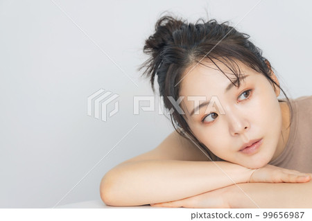 Women's beauty, skin care, cosmetics image Women's beauty, skin care, cosmetics image 99656987