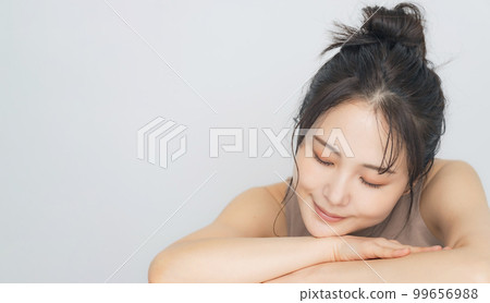 女性美容、護膚、化妝品形象 99656988