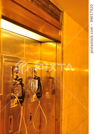 Old phones at phonebooth in Central Station, New York, US 99657920