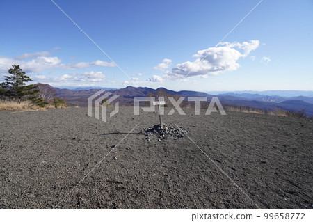 Karuizawa Town, Nagano Prefecture Climbing Mt. Kosengen Summit of Mt. Kosengen December 8, 2022 99658772